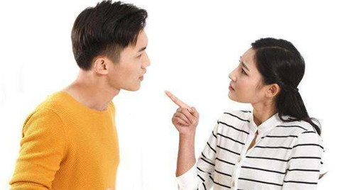 丈夫怀疑妻子有外遇是什么原因？妻子该怎么做？